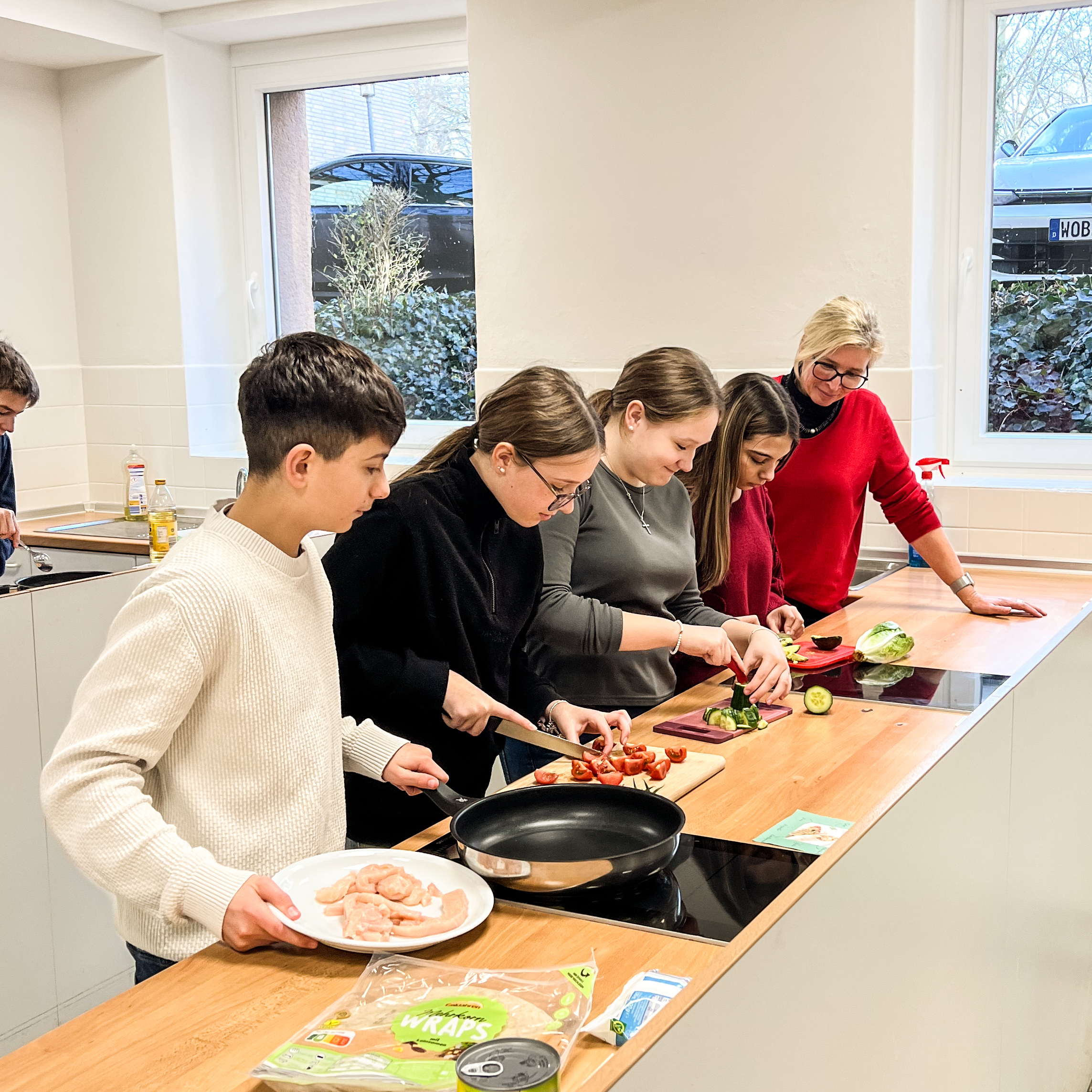CBRS Alfeld: Schüler kochen gesund dank Bürgerstiftung