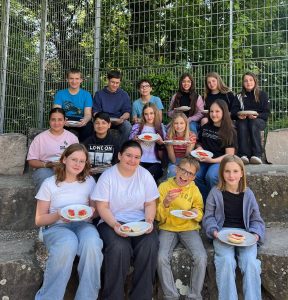 🍓 Von der Ernte ins Glas: Hauswirtschaft auf dem Erdbeerfeld
