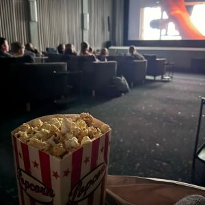 Gemeinsam erleben: 5. Klassen bei der SchulKinoWoche